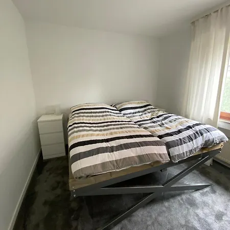 Ground Floor In דירה *